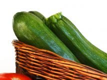 Abobrinhas recheadas ao forno