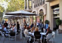 Pessoas gastam menos de 40 minutos por dia para comer