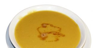 Creme de ervilhas e mandioquinha – por Vanessa Rosa