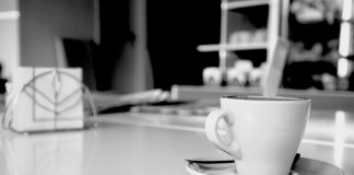 Vai um pouquinho de café aí?